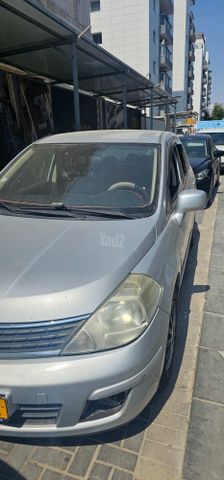 ניסאן טידה