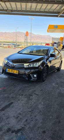 טויוטה קורולה