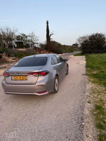 מודעת רכב טויוטה קורולה