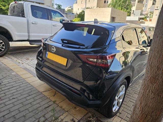 ניסאן ג'וק