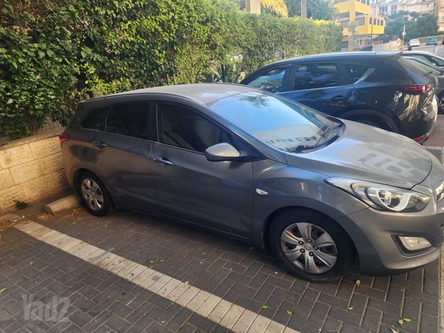 יונדאי i30