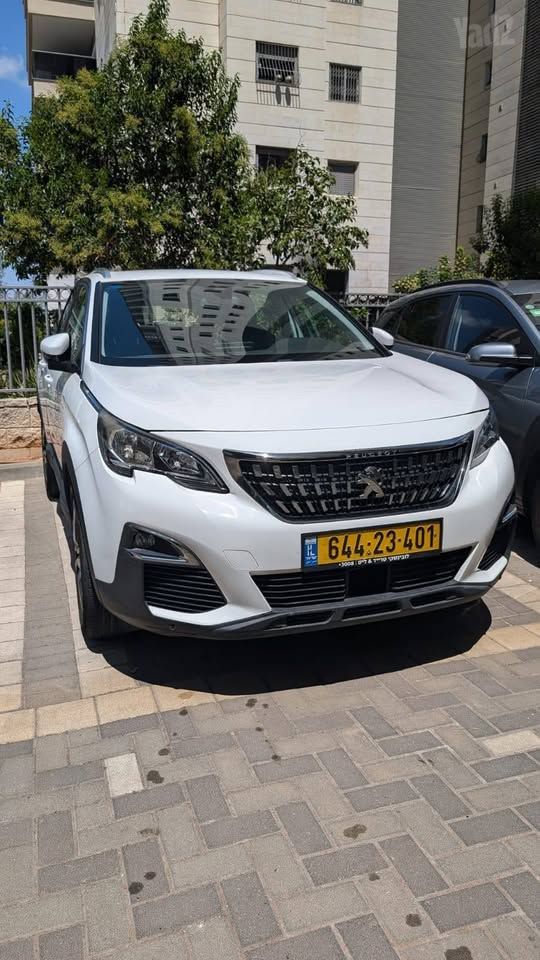 פיג'ו 3008