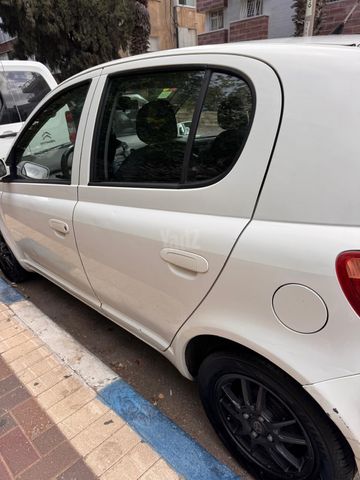 טויוטה יאריס