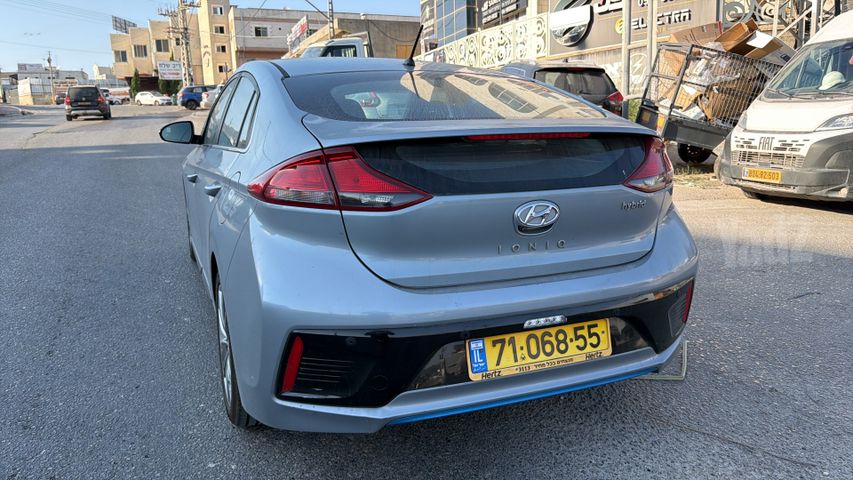 יונדאי איוניק