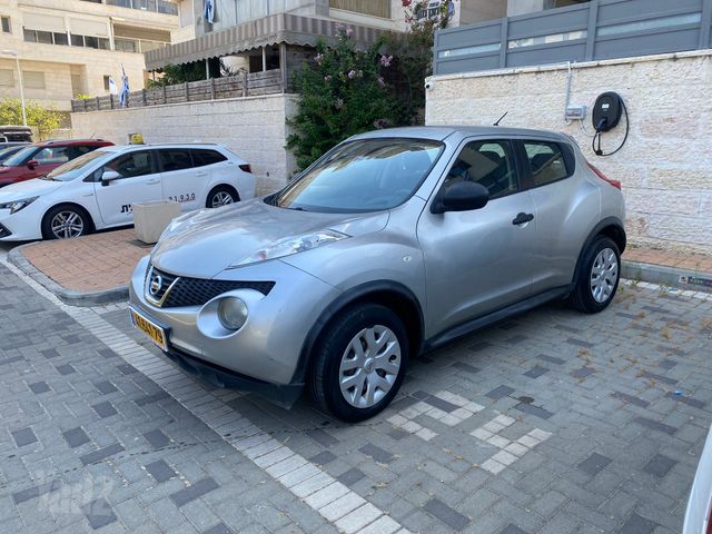 ניסאן ג'וק
