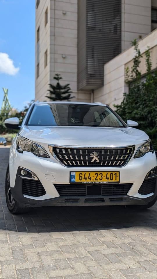 פיג'ו 3008