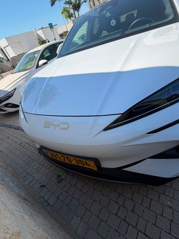 מודעת רכב בי.ווי.די סי ליאון 07