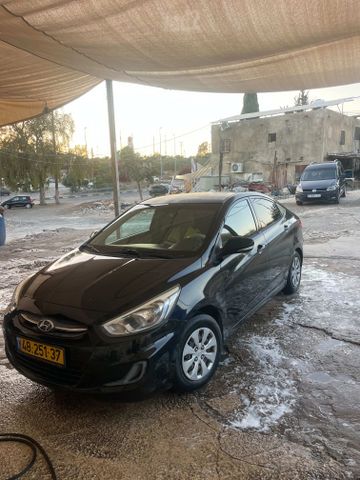 יונדאי אקסנט i25