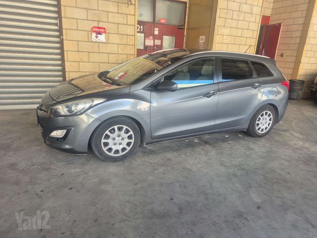 יונדאי i30