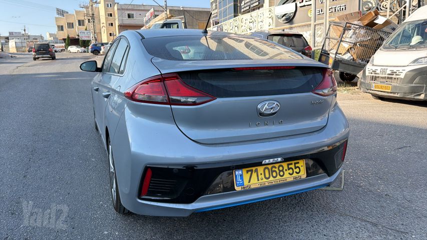 יונדאי איוניק