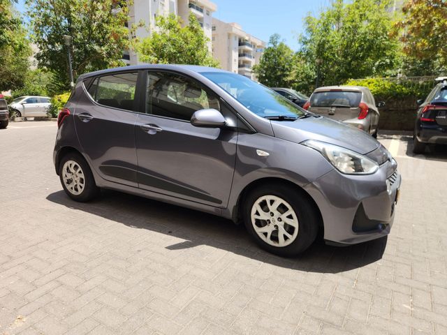 יונדאי i10