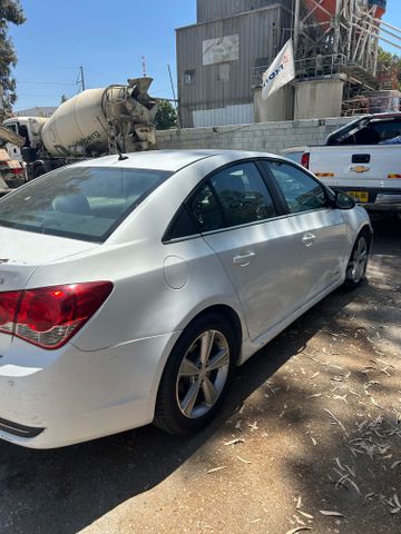 קרוז LT אוט׳ סדאן 4 דל 1.4 (140 כ״ס)