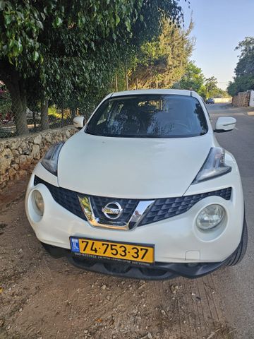 ניסאן ג'וק