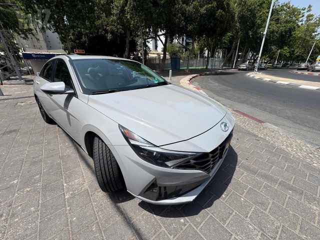 יונדאי אלנטרה