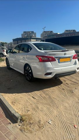 ניסאן סנטרה
