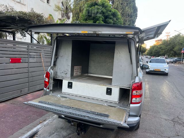 מיצובישי טרייטון / L200