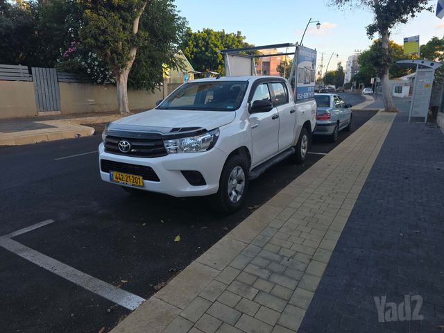 מודעת רכב טויוטה היילקס