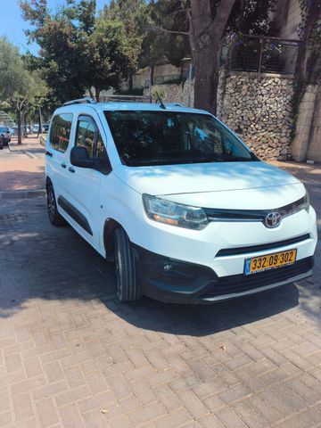 טויוטה פרואייס סיטי