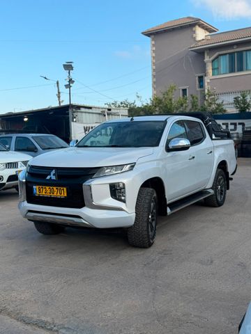 מיצובישי טרייטון / L200