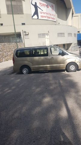 יונדאי H-1 / i800