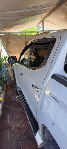 מיצובישי טרייטון / L200