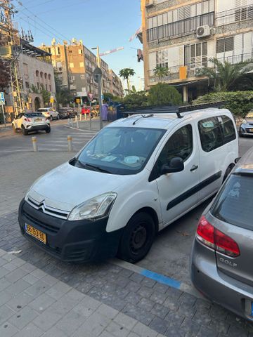 מודעת רכב סיטרואן ברלינגו