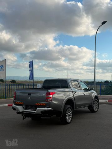 מיצובישי טרייטון / L200