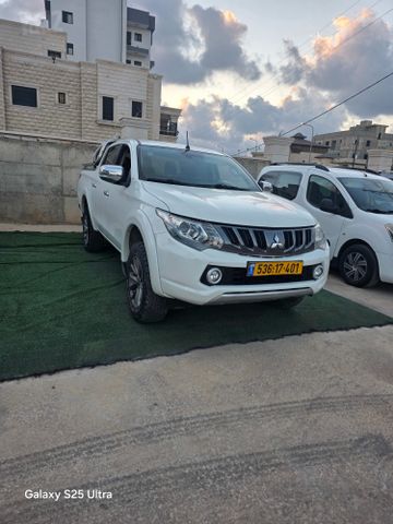 מיצובישי טרייטון / L200