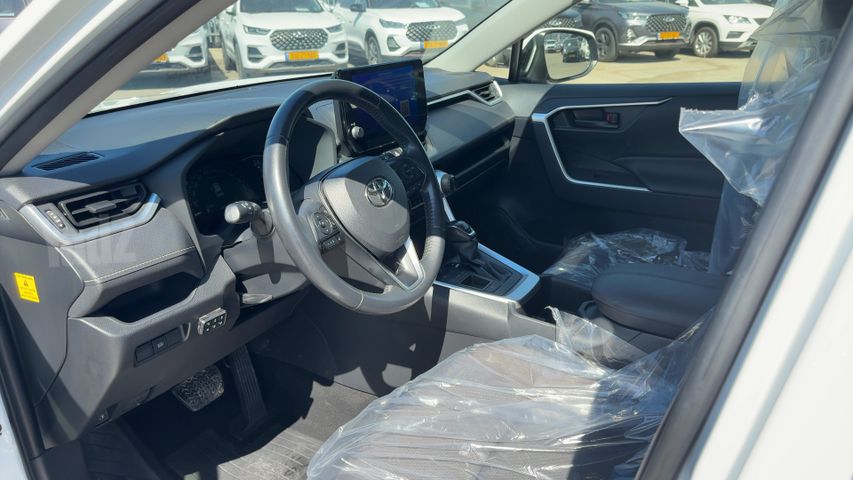 טויוטה RAV4