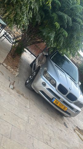 ב מ וו X5