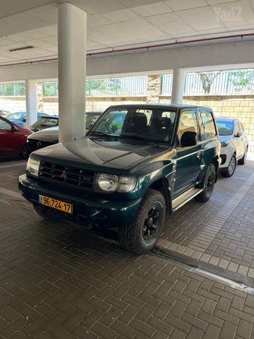 מיצובישי פג'רו