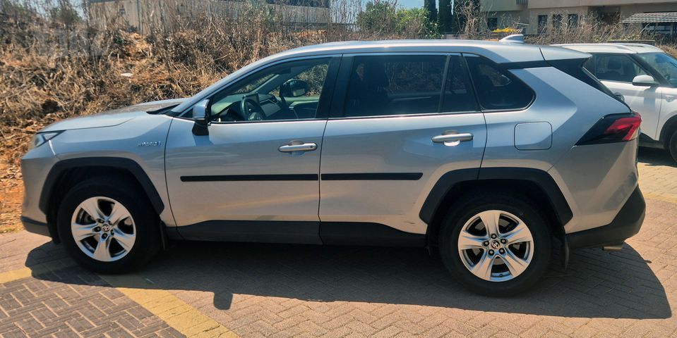 מודעת רכב טויוטה RAV4