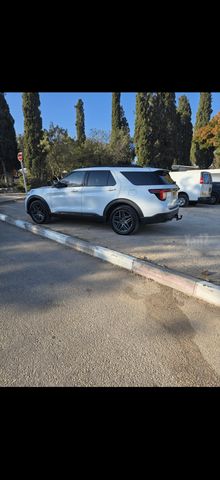 אקספלורר 4X4 ST ST אוט׳ 4 דל 3.0 (400 כ״ס)
