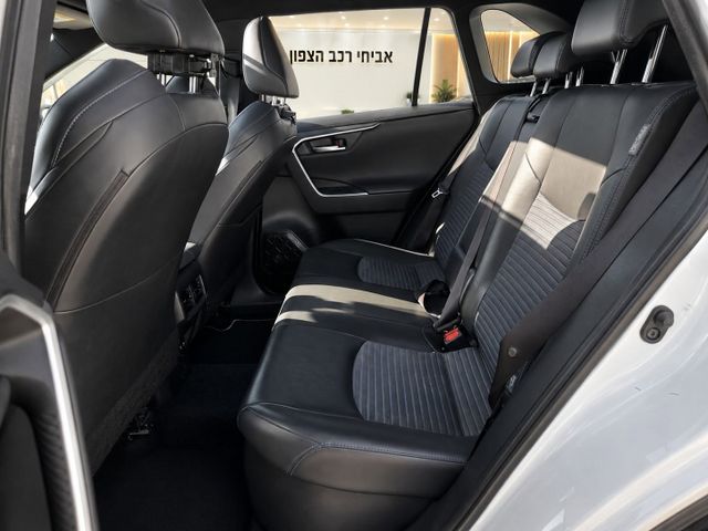 טויוטה RAV4