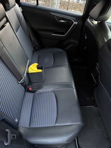 טויוטה RAV4