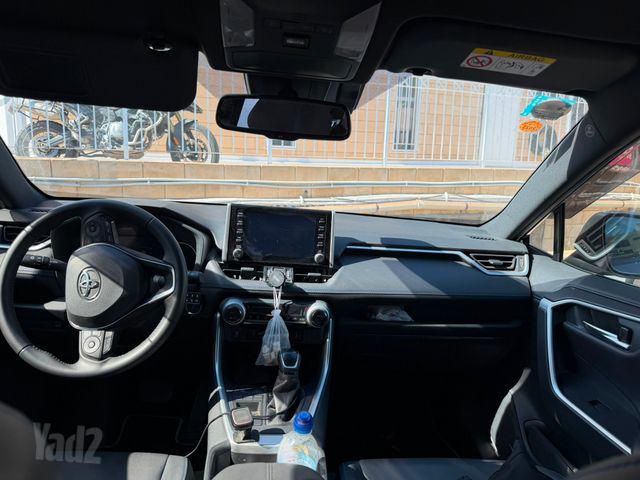 טויוטה RAV4