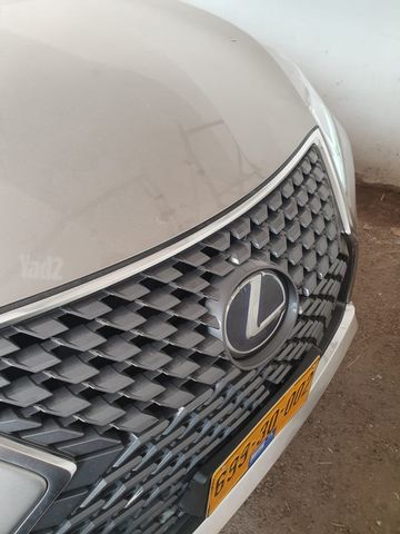 לקסוס RX