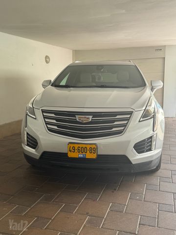 קאדילק XT5