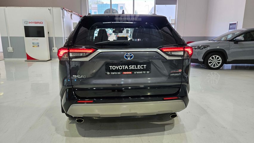 טויוטה RAV4