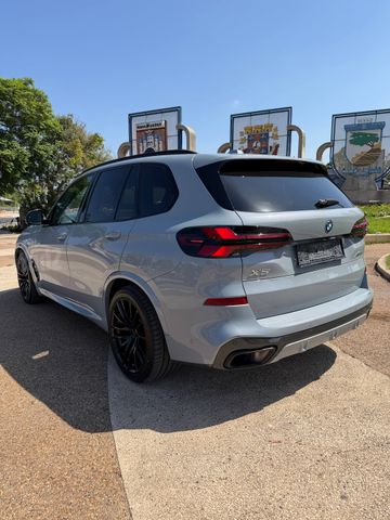 ב מ וו X5