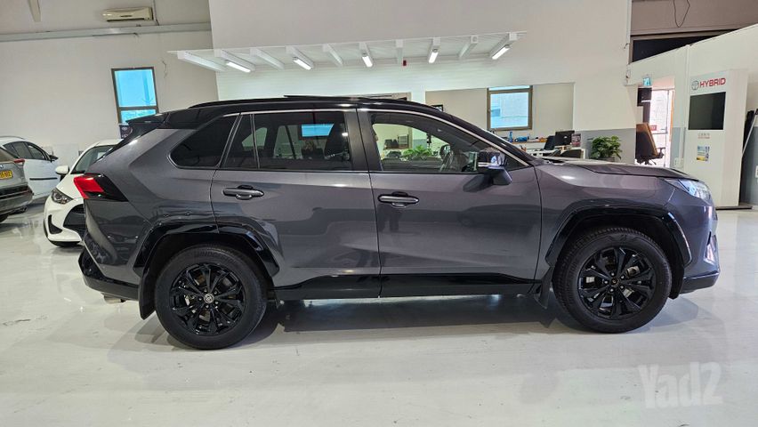 טויוטה RAV4