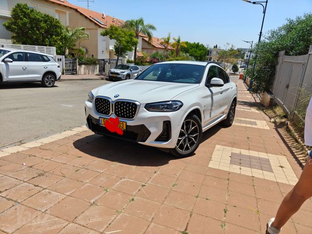 ב מ וו X4