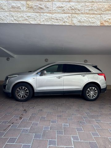 קאדילק XT5