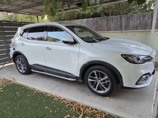 אם ג'י EHS PHEV