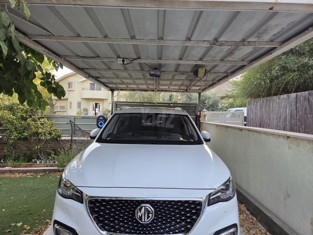 אם ג'י EHS PHEV