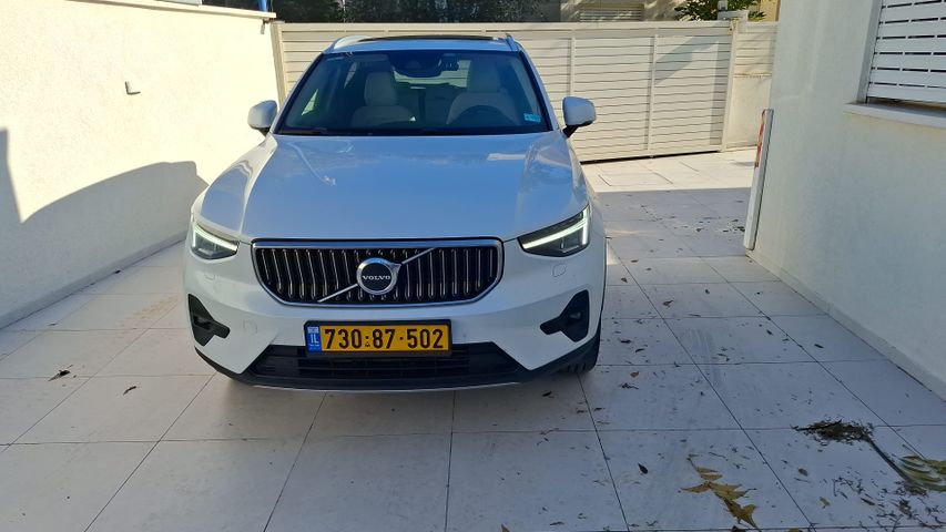 וולוו XC40
