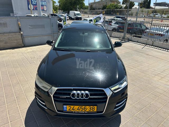 אאודי Q3
