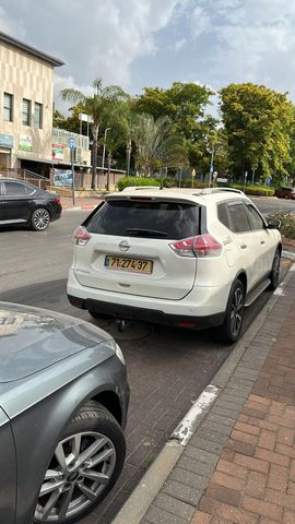 ניסאן אקס טרייל