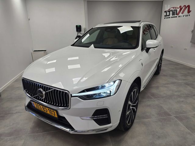 XC60 Ultimate Bright פלאג-אין אוט׳ 2.0 (309 כ״ס)