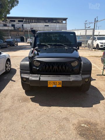 מודעת רכב ג'יפ רנגלר